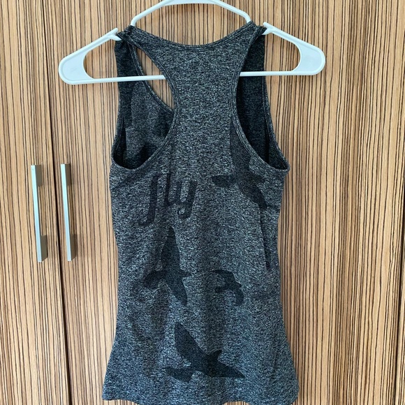 Oiselle - Flyte Tank - “black” (more of a slate gray) - XS - Picture 3 of 4
